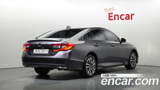 Honda Accord 2.0 Hybrid Touring — пробег 67 979 км — фото 2 из 5
