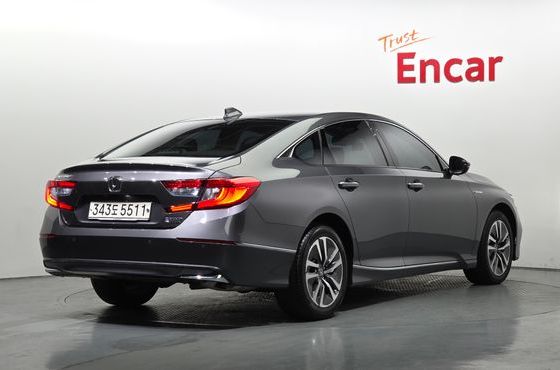 Honda Accord 2.0 Hybrid Touring — пробег 67 979 км — фото 2 из 5