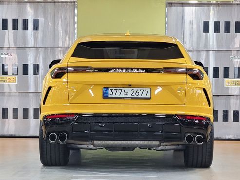Lamborghini Urus 4.0 V8 — пробег 8 300 км — фото 4 из 5