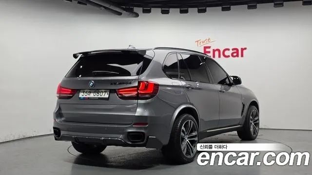 BMW X5 xDrive M50d — пробег 191 695 км — фото 2 из 5