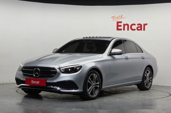 Mercedes-Benz E-Class E350 4MATIC Avantgarde — пробег 72 565 км — фото 1 из 5