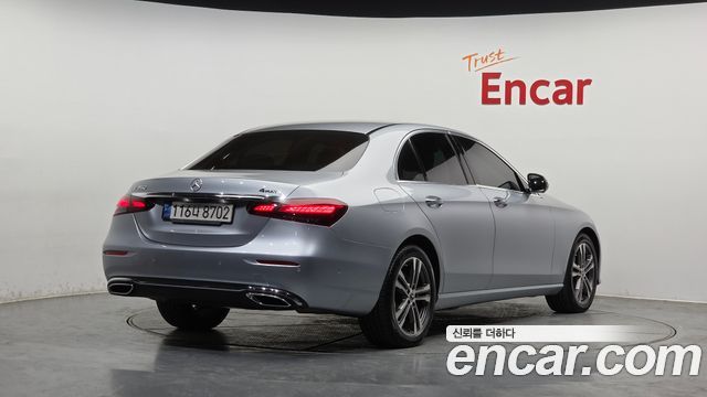 Mercedes-Benz E-Class E350 4MATIC Avantgarde — пробег 72 565 км — фото 2 из 5