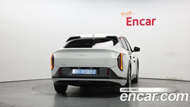 Kia EV4 из Кореи Encar