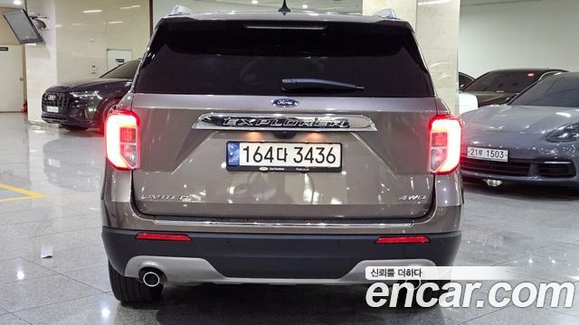 Ford Explorer 2.3 LimIted 4WD — пробег 57 138 км — фото 3 из 5