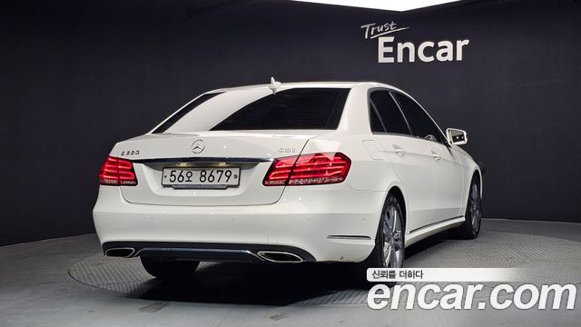 Mercedes-Benz E-Class из Кореи Encar