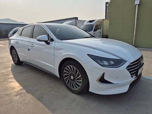 Hyundai Sonata Premium Plus — пробег 32 032 км — фото 5 из 5