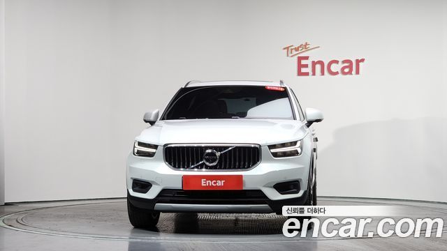 Volvo XC40 B4 Inscription — пробег 102 989 км — фото 3 из 5