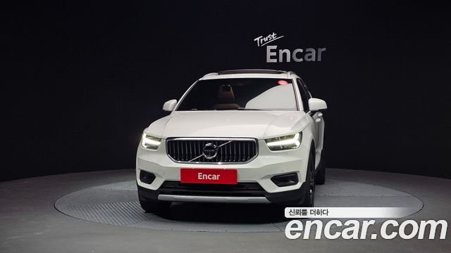 Volvo XC40 B4 Inscription — пробег 84 330 км — фото 3 из 5