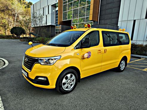 Hyundai Starex 4WD School Bus — пробег 103 000 км — фото 1 из 5