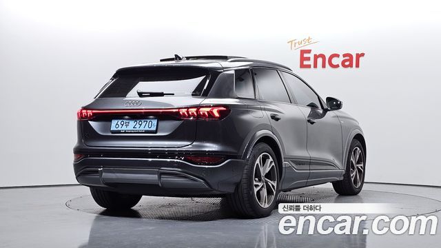 Audi Q6 e-tron Performance Premium — пробег 16 048 км — фото 2 из 5