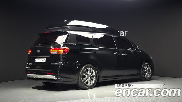 Kia Carnival 9-seater Hi-Limousine Noblesse — пробег 162 378 км — фото 2 из 5