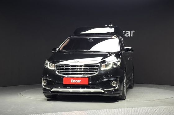Kia Carnival 9-seater Hi-Limousine Noblesse — пробег 162 378 км — фото 3 из 5