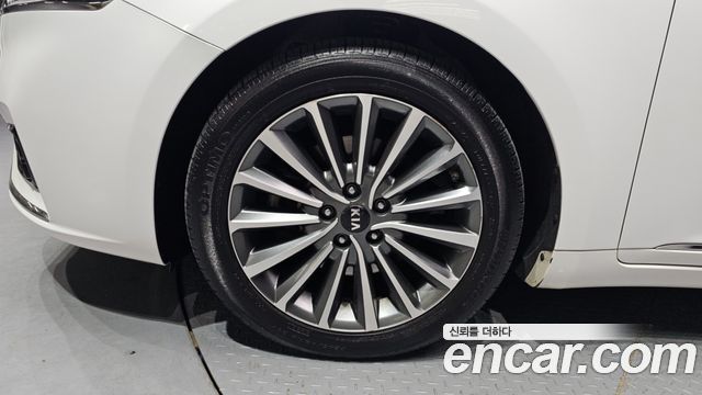 Kia K7 из Кореи Encar