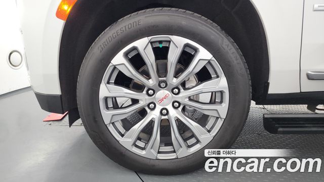 GMC Yukon из Кореи Encar