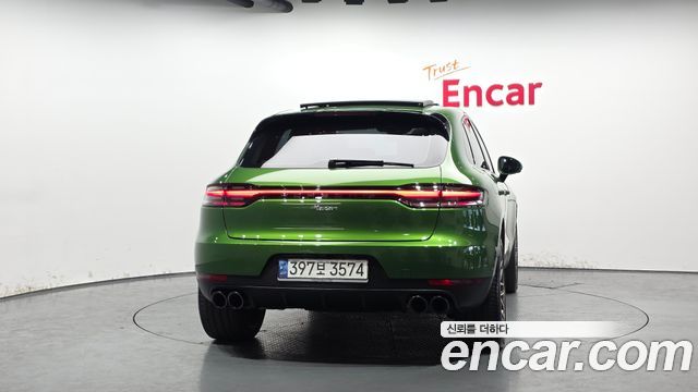 Porsche Macan 2.0 95B — пробег 30 957 км — фото 4 из 5