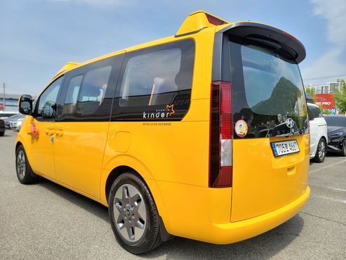 Hyundai Staria L3.5 Kinder Safety Car 15-Seater — пробег 39 347 км — фото 5 из 5