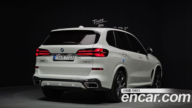 BMW X5 xDrive 40i M Sport — пробег 37 951 км — фото 2 из 5