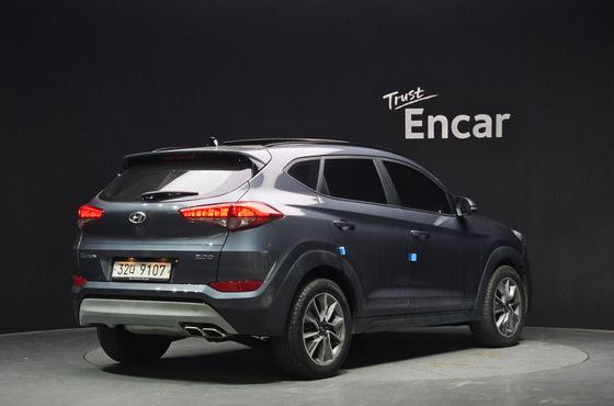 Hyundai Tucson Diesel 2.0 2WD Premium — пробег 118 398 км — фото 2 из 5