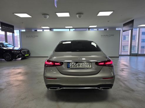 Mercedes-Benz E-Class E350 4MATIC AMG Line Edition — пробег 90 663 км — фото 4 из 5