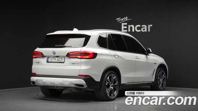 BMW X5 xDrive 45e xLine — пробег 86 742 км — фото 2 из 5