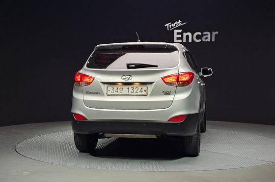 Hyundai Tucson Diesel 2WD X20 Deluxe — пробег 361 159 км — фото 4 из 5