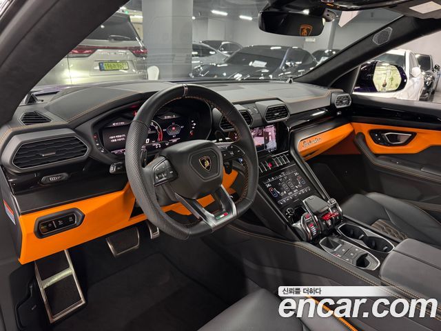 Lamborghini Urus из Кореи Encar