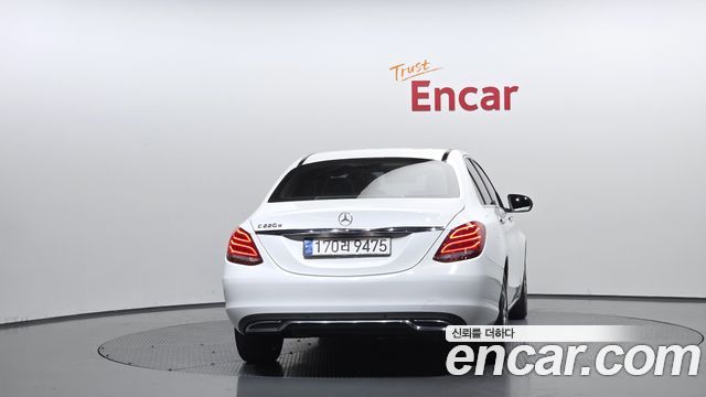 Mercedes-Benz C-Class из Кореи Encar