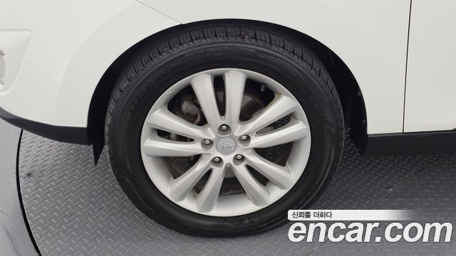 Hyundai Tucson Diesel 2WD LX20 Smart-Pack — пробег 270 943 км — фото 5 из 5