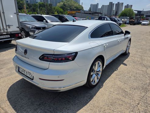 Volkswagen Arteon 2.0 TDI Prestige — пробег 33 657 км — фото 2 из 5