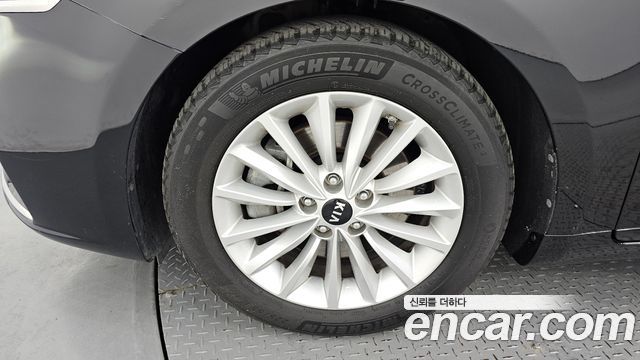 Kia K7 из Кореи Encar