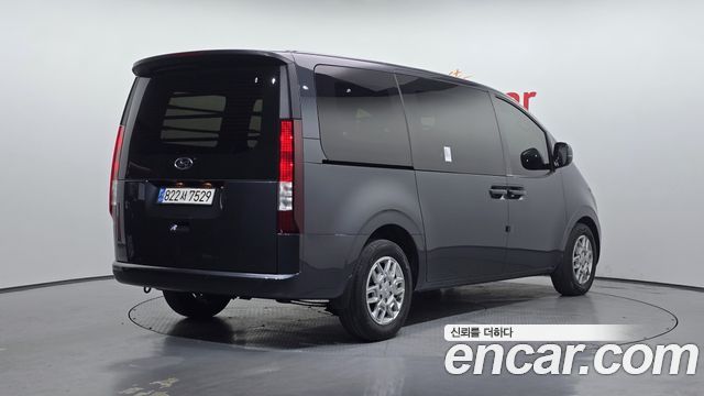 Hyundai Staria Cargo 3-Seater Modern — пробег 109 051 км — фото 2 из 5