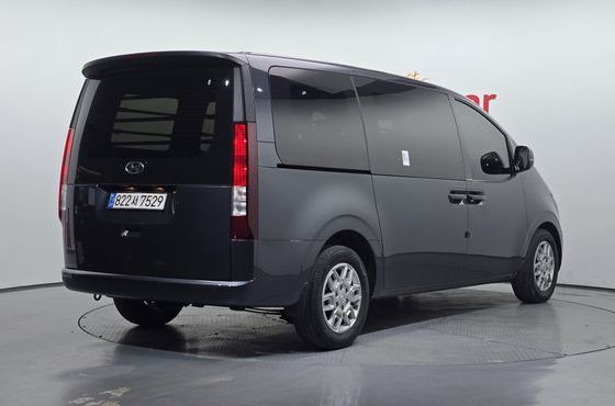 Hyundai Staria Cargo 3-Seater Modern — пробег 109 051 км — фото 2 из 5