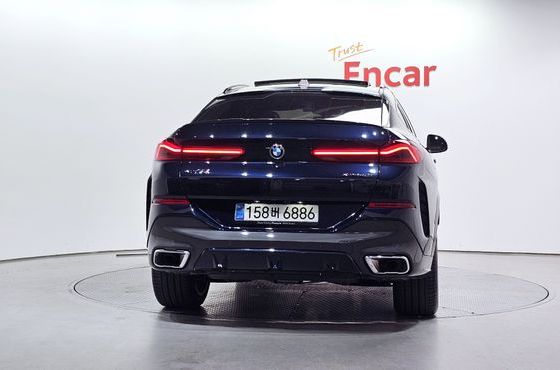 BMW X6 xDrive40i M Sport — пробег 5 845 км — фото 4 из 5