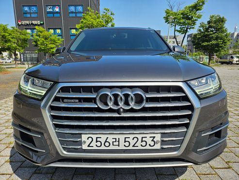 Audi Q7 45 TFSI Quattro — пробег 126 950 км — фото 3 из 5