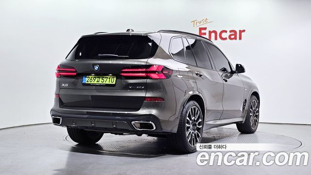 BMW X5 xDrive 30d M Sport — пробег 8 942 км — фото 2 из 5
