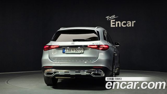 Mercedes-Benz GLC-Class GLC220 d 4MATIC — пробег 13 830 км — фото 4 из 5