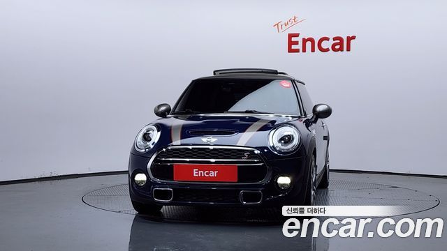 Mini Cooper Seven Edition 3rd — пробег 65 033 км — фото 3 из 5