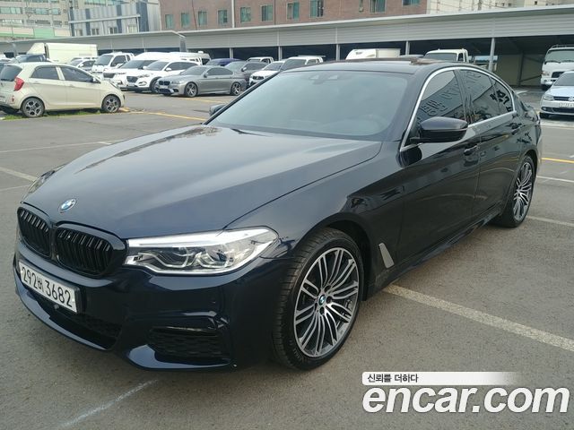 BMW 5-Series 530i M Sport Package Plus — пробег 3 800 км — фото 1 из 5