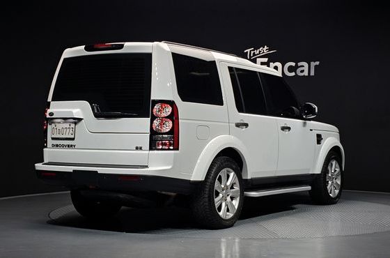 Land Rover Discovery 3.0 SDV6 SE — пробег 98 717 км — фото 2 из 5