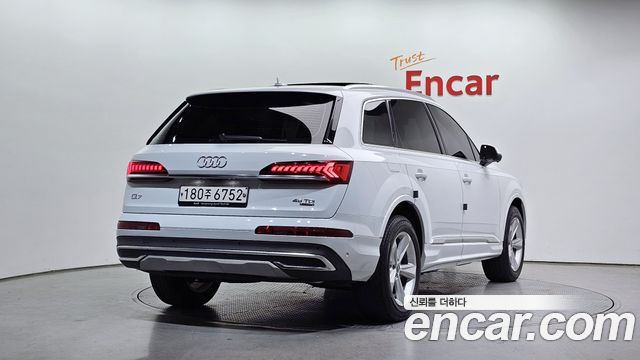 Audi Q7 45 TDI Quattro — пробег 69 947 км — фото 2 из 5