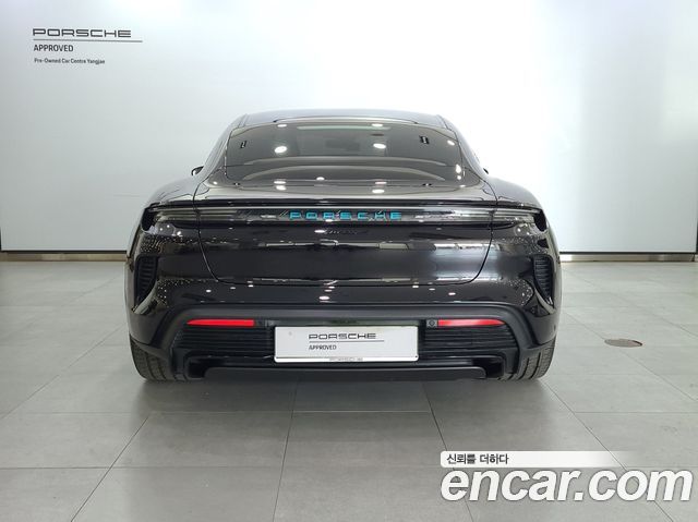 Porsche Taycan Turbo S — пробег 5 200 км — фото 4 из 5