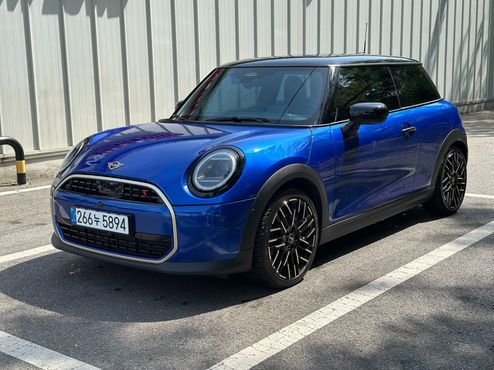 Mini Cooper Favoured — пробег 37 000 км — фото 1 из 5