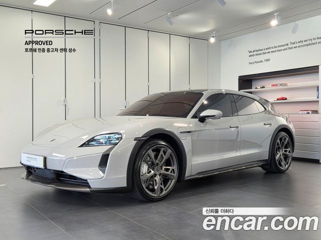 Porsche Taycan Turbo Cross Turismo — пробег 8 520 км — фото 1 из 5