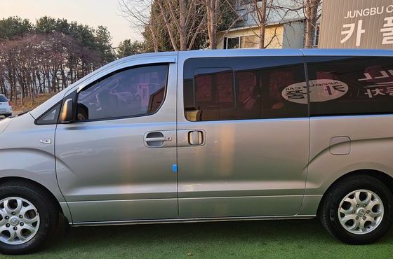 Hyundai Starex 12-Seater Wagon CVX Luxury — пробег 157 392 км — фото 3 из 5