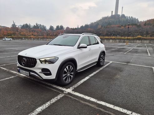 Mercedes-Benz GLE-Class GLE300d 4MATIC — пробег 56 000 км — фото 4 из 5