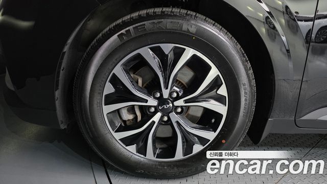 Kia Carnival 11-Seater Prestige — пробег 69 575 км — фото 5 из 5