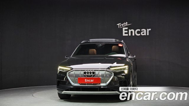 Audi e-tron из Кореи Encar