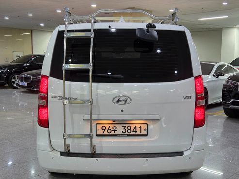Hyundai Starex Van 3-Seater Smart — пробег 84 937 км — фото 4 из 5