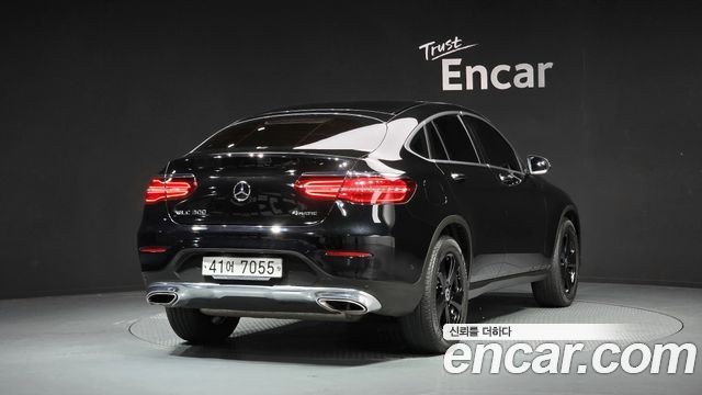 Mercedes-Benz GLC-Class GCL300 4MATIC Coupe — пробег 41 898 км — фото 2 из 5