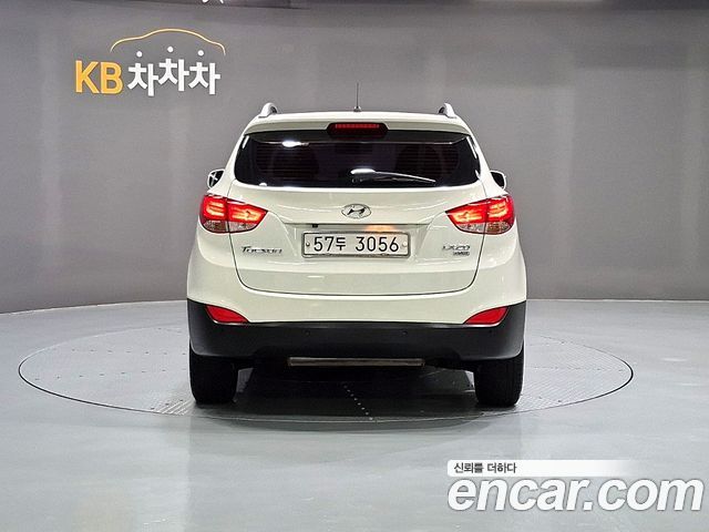Hyundai Tucson Diesel 2WD LX20 Luxury — пробег 122 522 км — фото 4 из 5